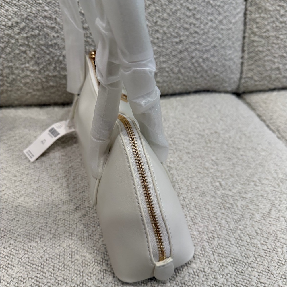 NWT Melie Bianco Dakota Women’s White Small Shoulder Bag - Picture 5 of 8